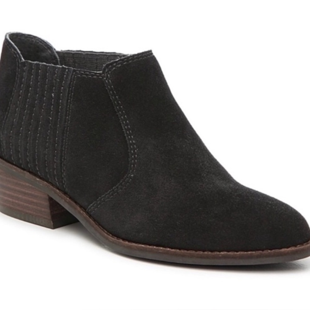 NIB Lucky Brand Folly Black Suede Ankle Boots 6.5 Boho Coastal Cowgirl Pristine